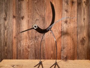 schnaegglerei kunstobjekt gartenobjekt gartendeko schrottkunst geschenk 25 roadrunne mit fluegel