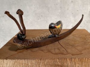 schnaegglerei kunstobjekt gartenobjekt gartendeko schrottkunst upcycling geschenk 80 schnecke felicitas